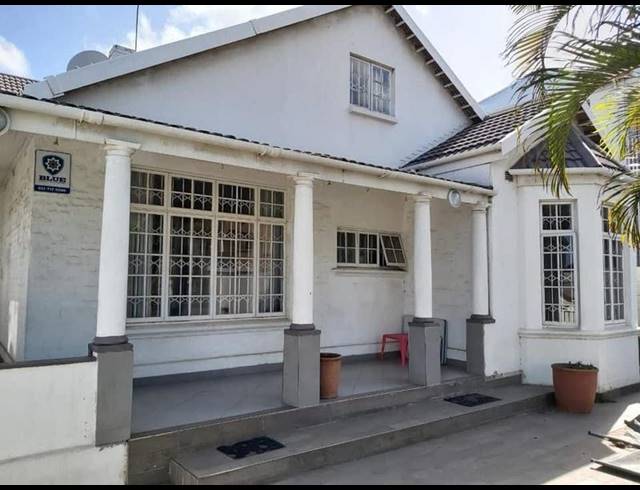 3 BEDROOM HOUSE FOR SALE IN GLENWOOD
